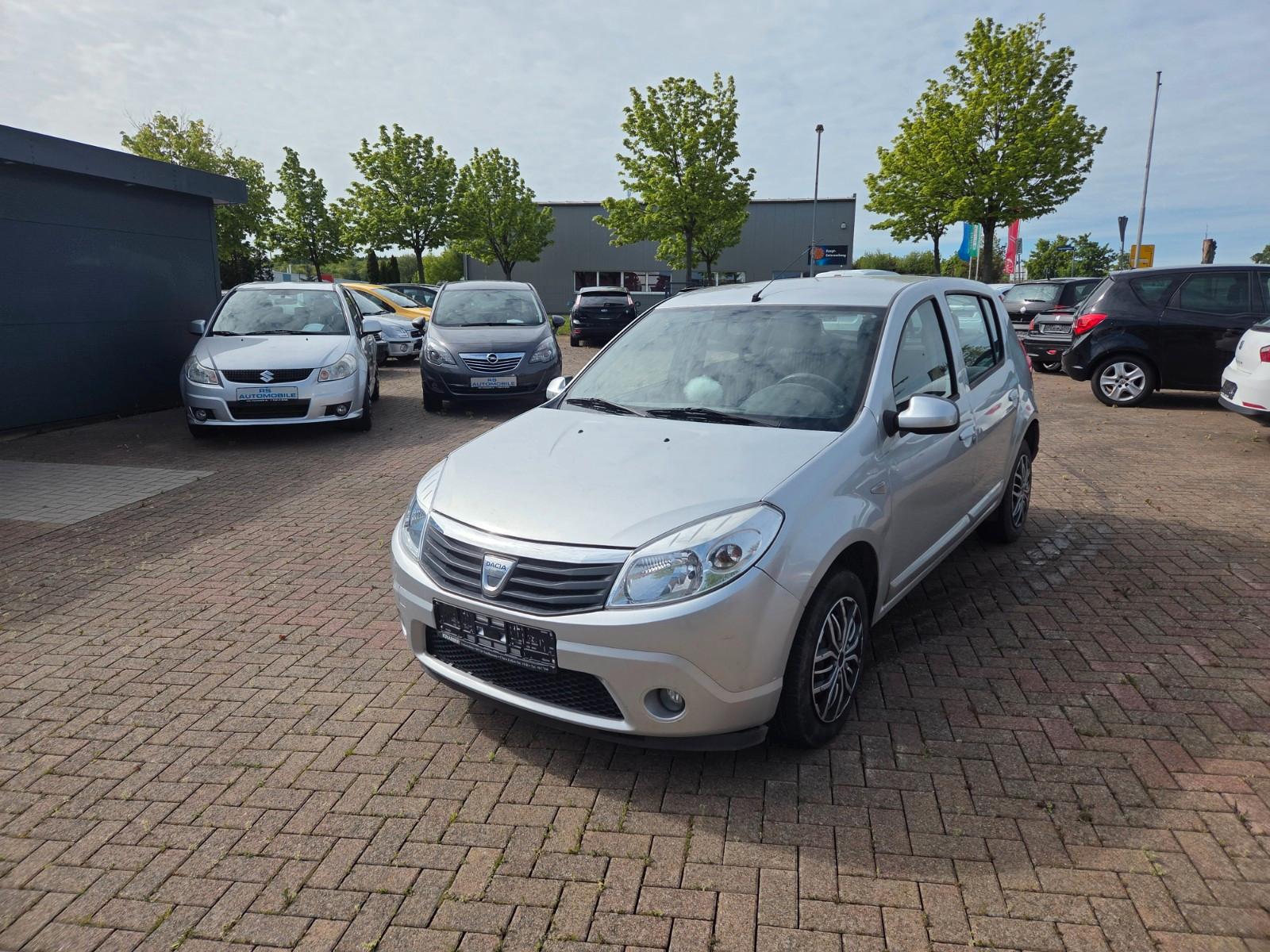 Dacia Sandero Laureate AHK