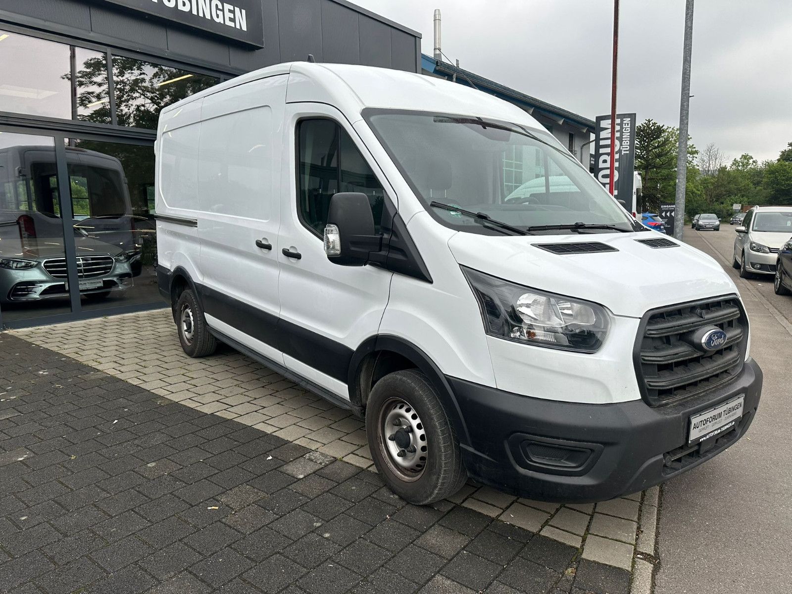 Fahrzeugabbildung Ford TRANSIT 290 L2H2 TREND* SDH* DAB*