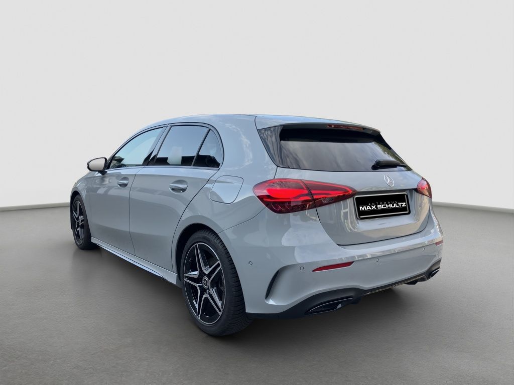 Fahrzeugabbildung Mercedes-Benz A 200 AMG*NIGHT*AHK*TOTW*KAM*LENKR-HEIZUNG
