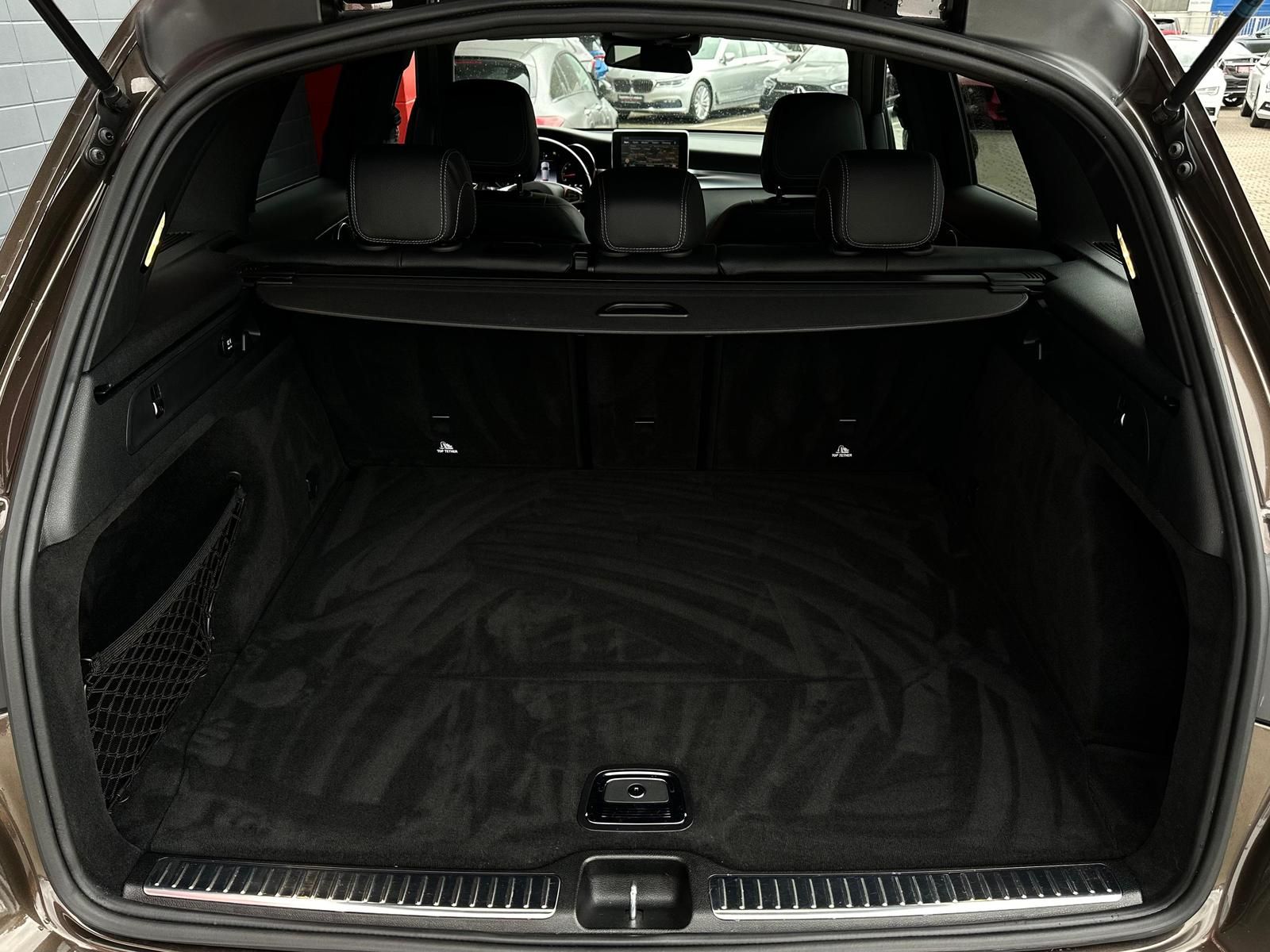 MERCEDES-BENZ GLC 300 AMG 4MATIC* LED#AHK#TEMPO#SPUR#NAVI#SHZ - Image 7