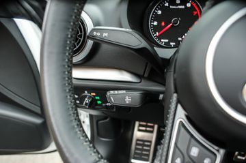 Fahrzeugabbildung Audi A3 35 TFSI Cabriolet S Tronic sport S-LINE LED