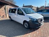 Mercedes-Benz Vito Tourer 109/110/111 CDI Pro FWD extralan - Mercedes-Benz Vito mit Diesel-Antrieb: Kombi, Schaltgetriebe