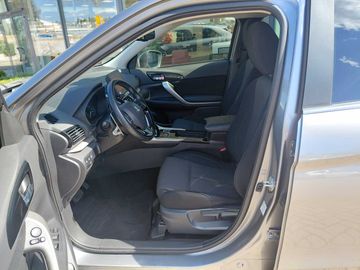 Mitsubishi Eclipse Cross - 10