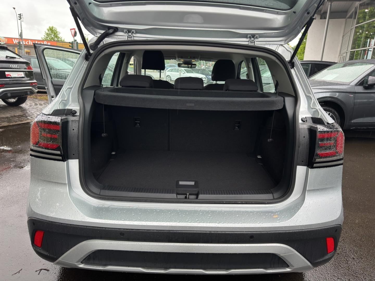 Fahrzeugabbildung Volkswagen T-Cross Life 1.0 TSI,Climatronic,ACC,SH,Telefons