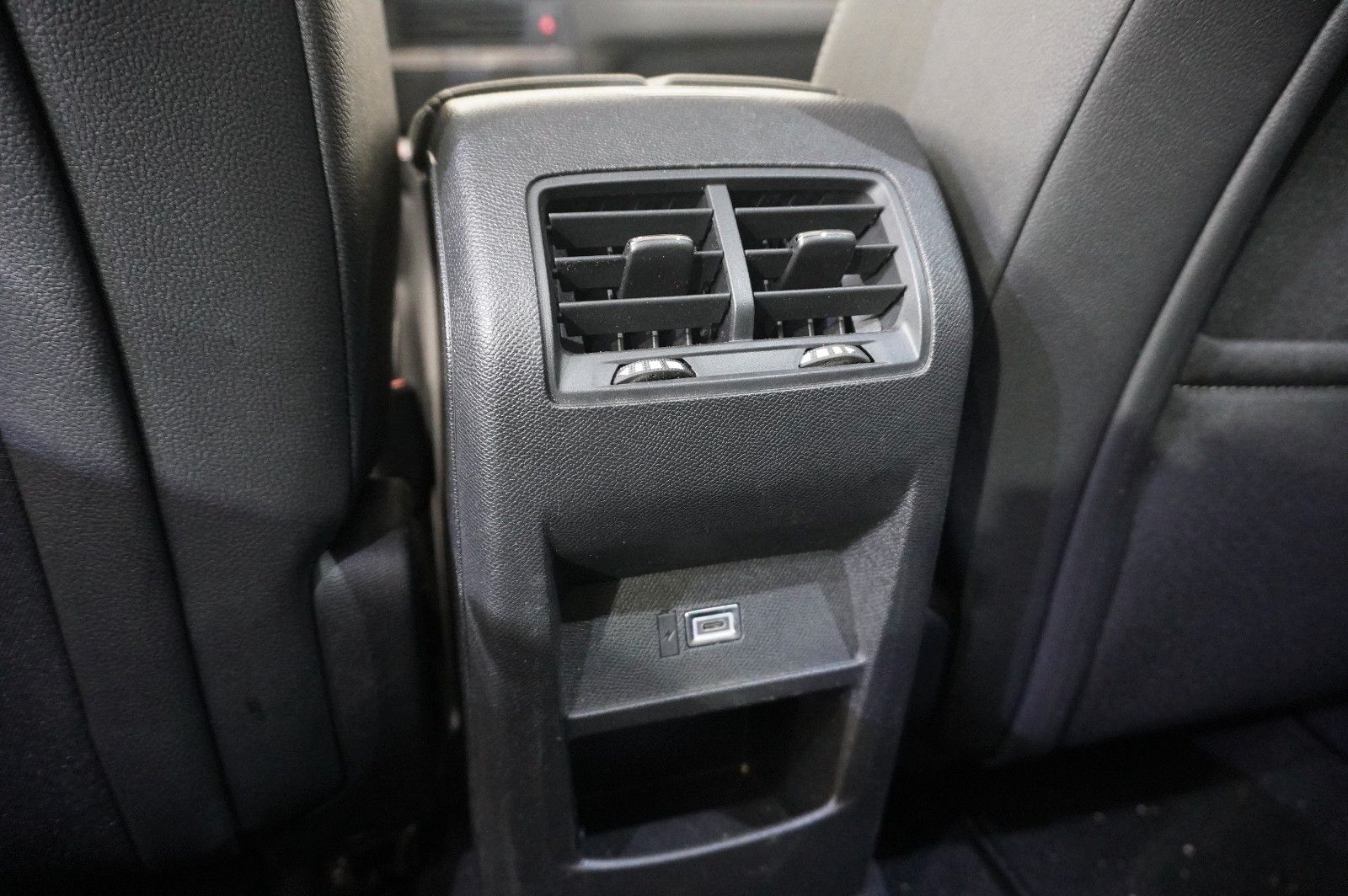 Fahrzeugabbildung Opel Astra L ST 1.5D ELEGANCE NAVI/LED/KAMERA/SHZ/DAB