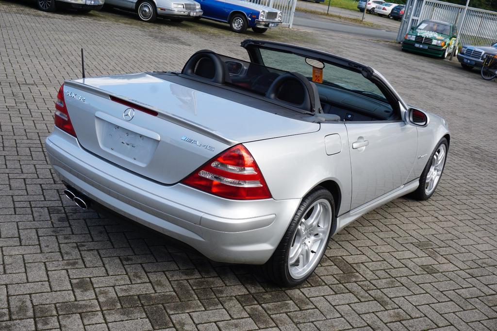 Mercedes-Benz SLK 32 AMG
