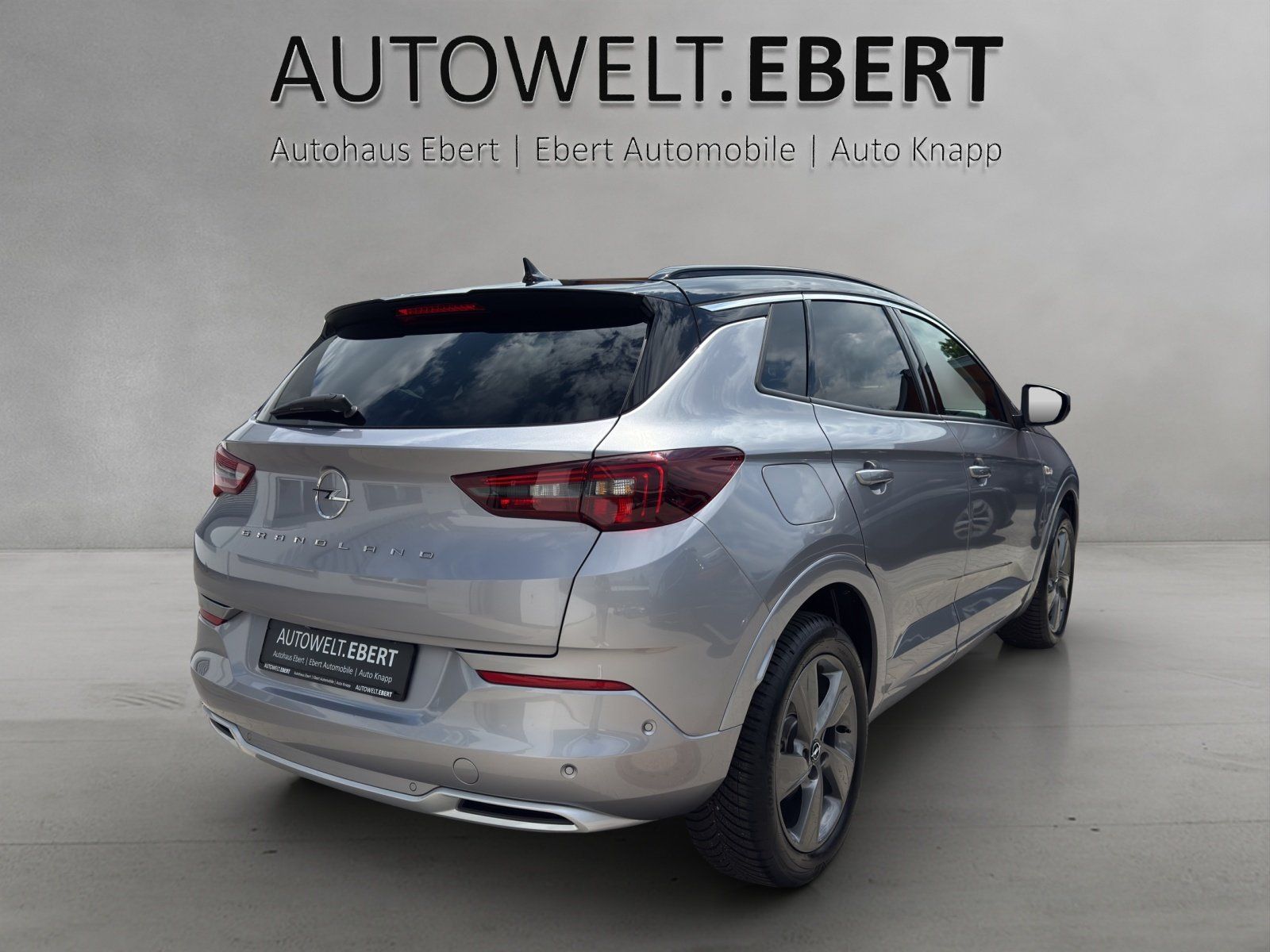 Fahrzeugabbildung Opel Grandland X 1.2 Ultimate Aut./ACC/360°/LED/NAVI/