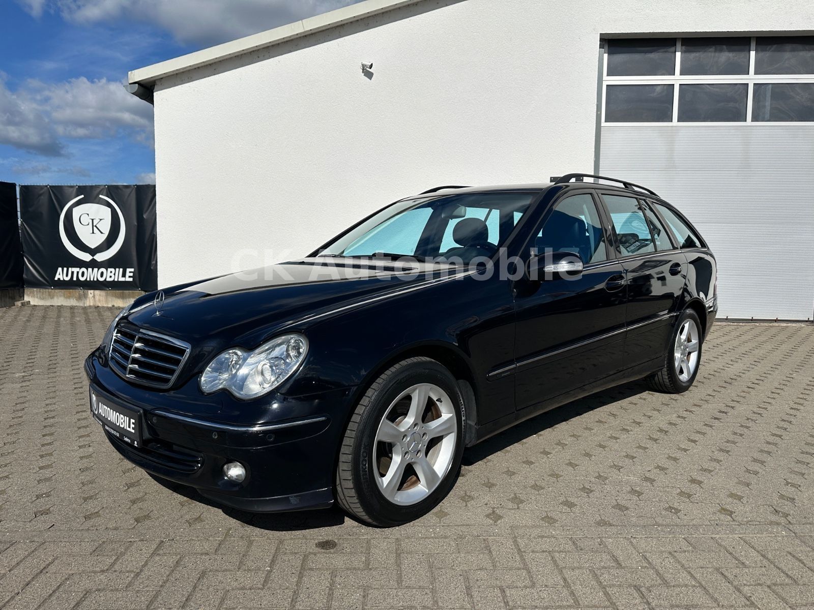 Fahrzeugabbildung Mercedes-Benz C 200 C T-Modell Kompressor Avantgarde/Xenon/PDC