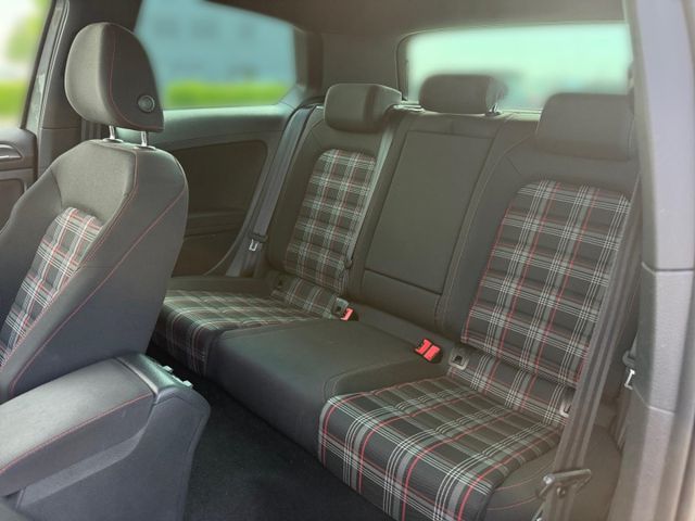 Golf GTI 7 VII 2.0 TSI Performance Navi AHK-klap