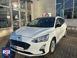 Ford Focus Turnier 1.0 PDC+NAVI+TEMPOMAT+SITZHZG+ALLW - Ford Focus Gebrauchtwagen in Braunschweig
