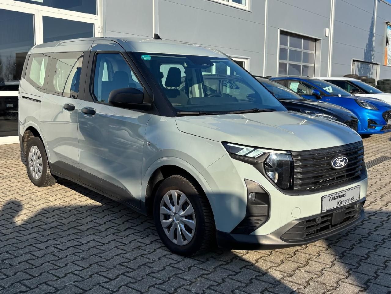 Fahrzeugabbildung Ford Tourneo Courier Trend