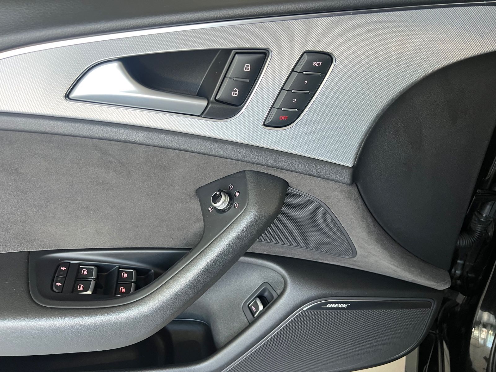 Fahrzeugabbildung Audi A6 Avant 3.0 TDI clean diesel quattro *PANO*HEAD