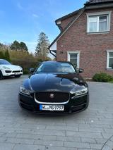 Jaguar XE Prestige Automatik Prestige 180PS - Jaguar XE in Hamburg