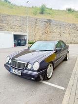 Mercedes-Benz E Klasse 280  - Mercedes-Benz 280 in Stuttgart