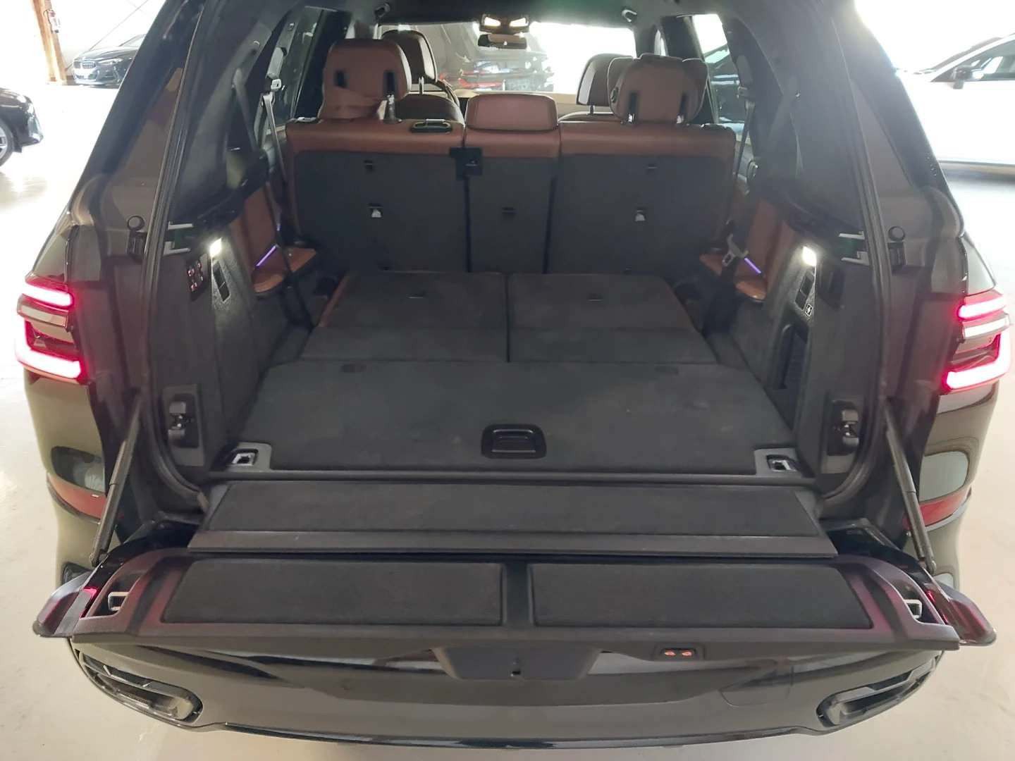 Fahrzeugabbildung BMW X7 xDrive 40 d M Sport PRO|SKY-LOUNGE|7-SITZE|