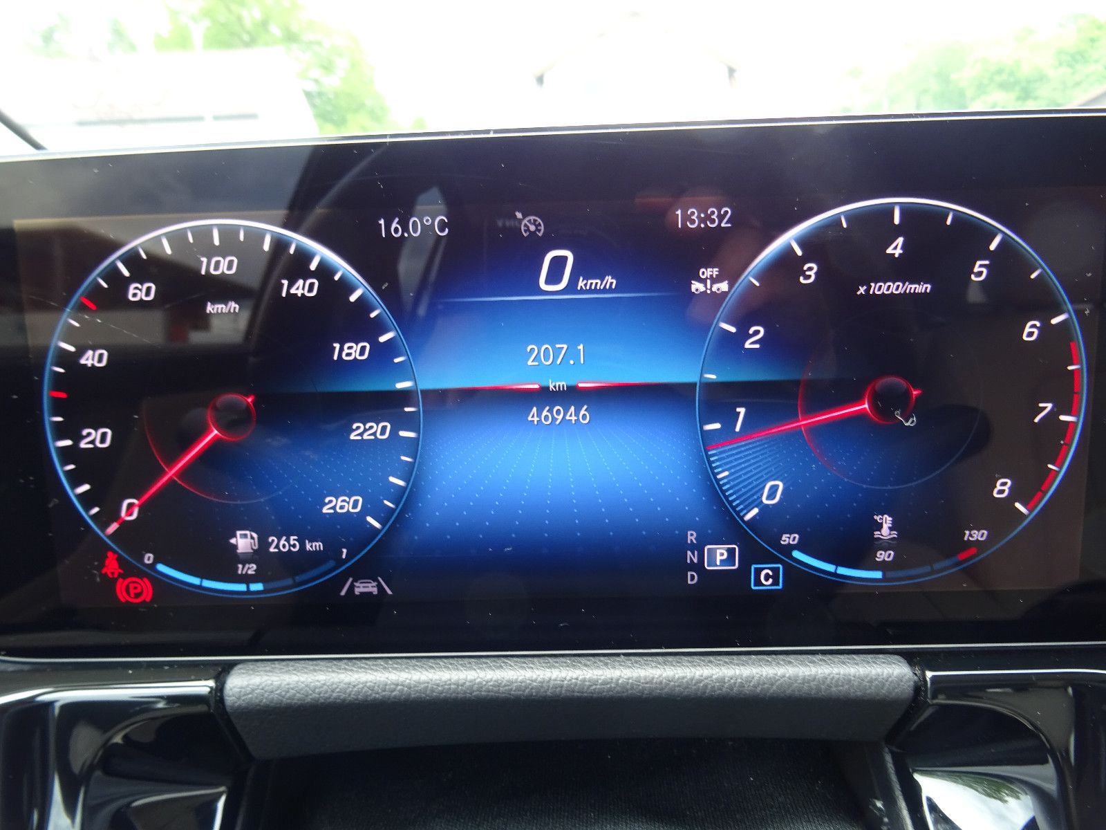 Mercedes-Benz GLA 180 Progressive Leder LED Temp Garantie foto 9