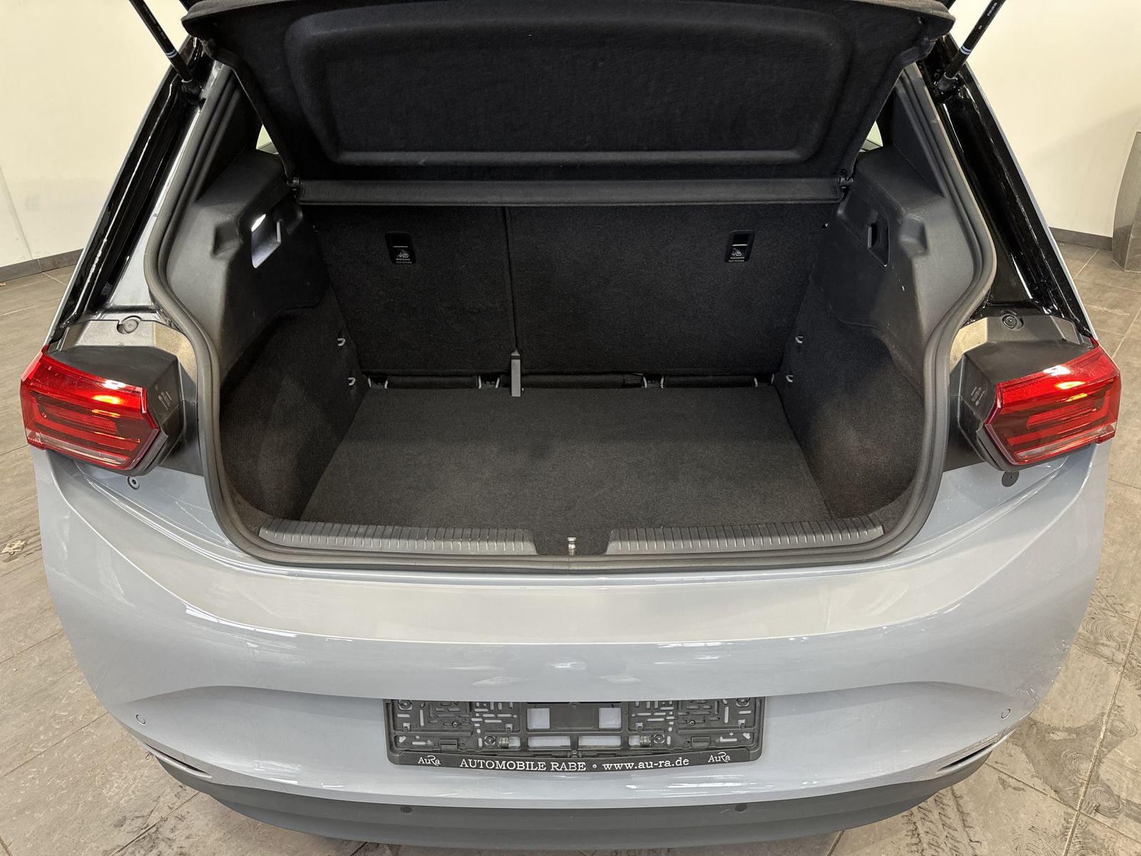 Fahrzeugabbildung Volkswagen ID.3 Pro Performance NAV+LED+CARPLAY+SHZ+18ZOLL