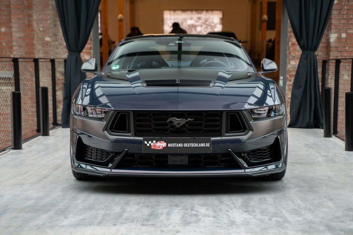 Ford Mustang (MUSTANG Dark Horse RECARO/Spoiler groß/1.Hand/CO)