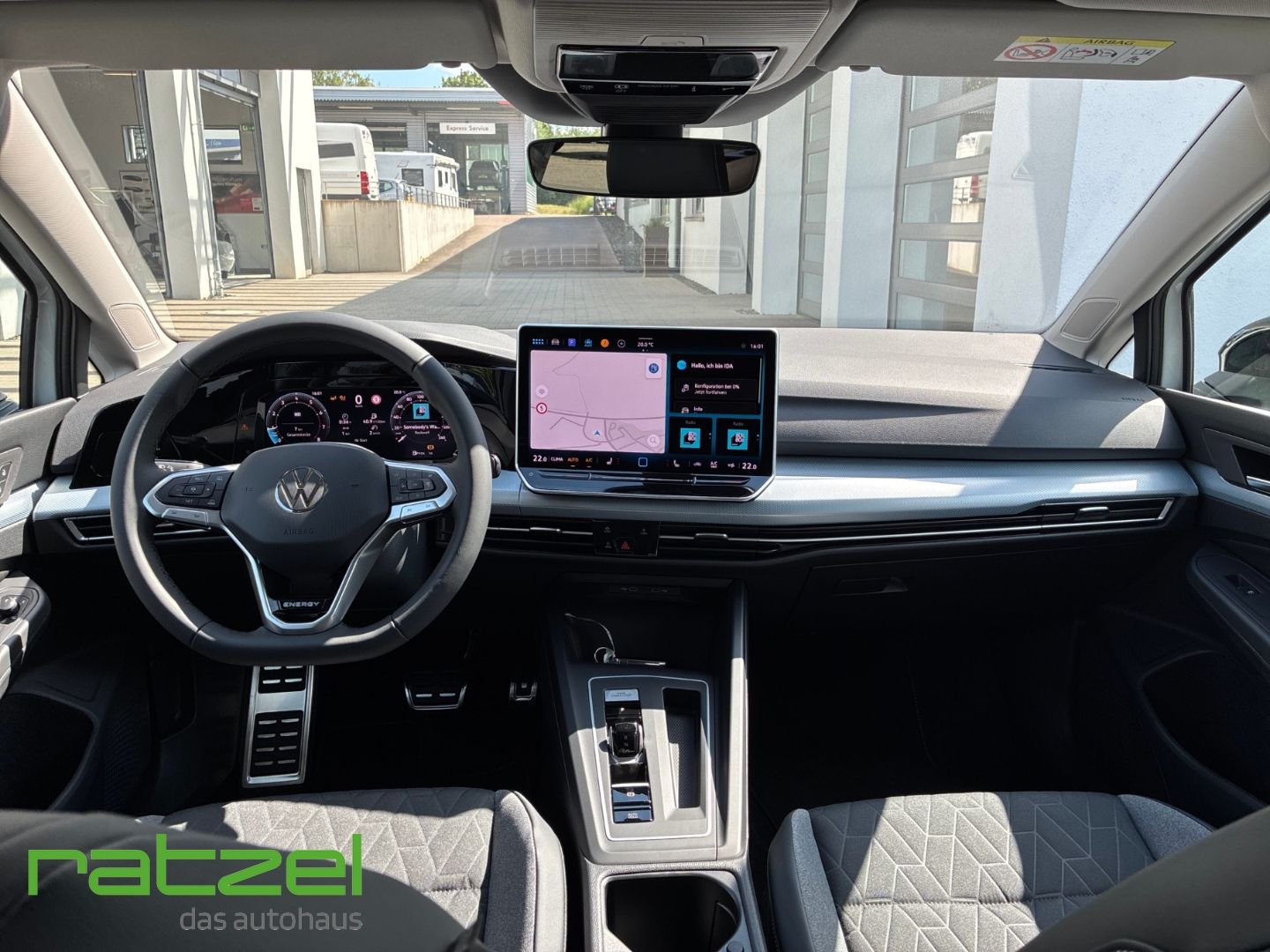 Fahrzeugabbildung Volkswagen Golf Variant ENERGY 1.5eTSI DSG ACC+AHK+NAVI+LED