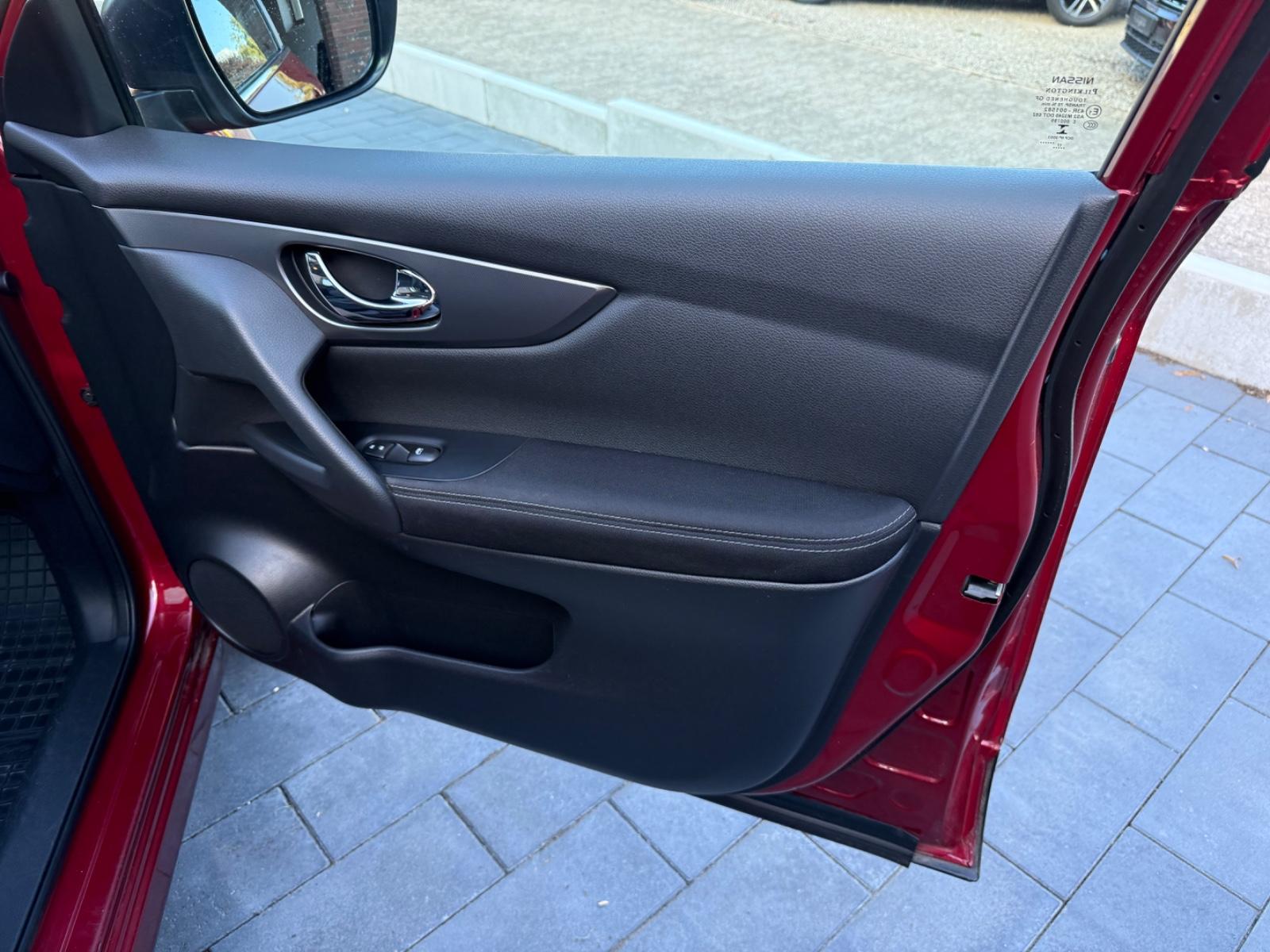 Nissan Qashqai N-Connecta I PANO I 360 KAM I LED
