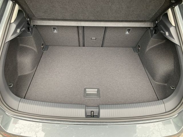 Fahrzeugabbildung Volkswagen T-Roc 1,5 TSI DSG GOAL LED-PLUS KAMERA AHK NAVI