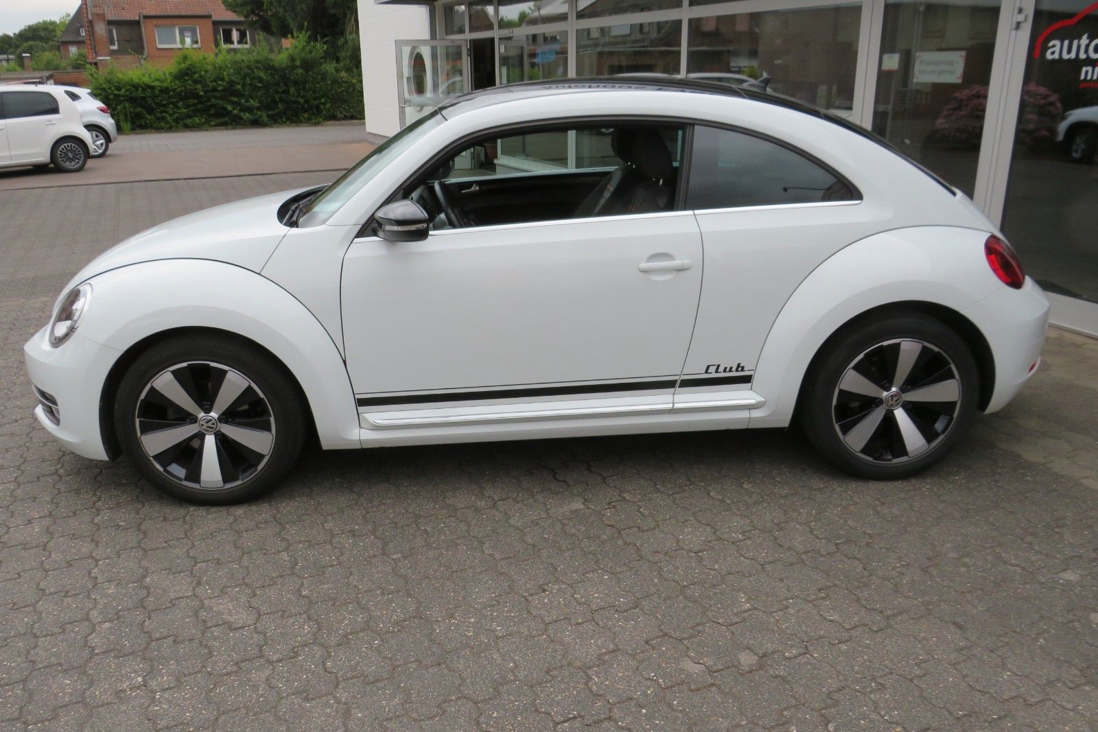 Fahrzeugabbildung Volkswagen Beetle Lim. Club XENON NAVI APP-CONNECT PDC 18`