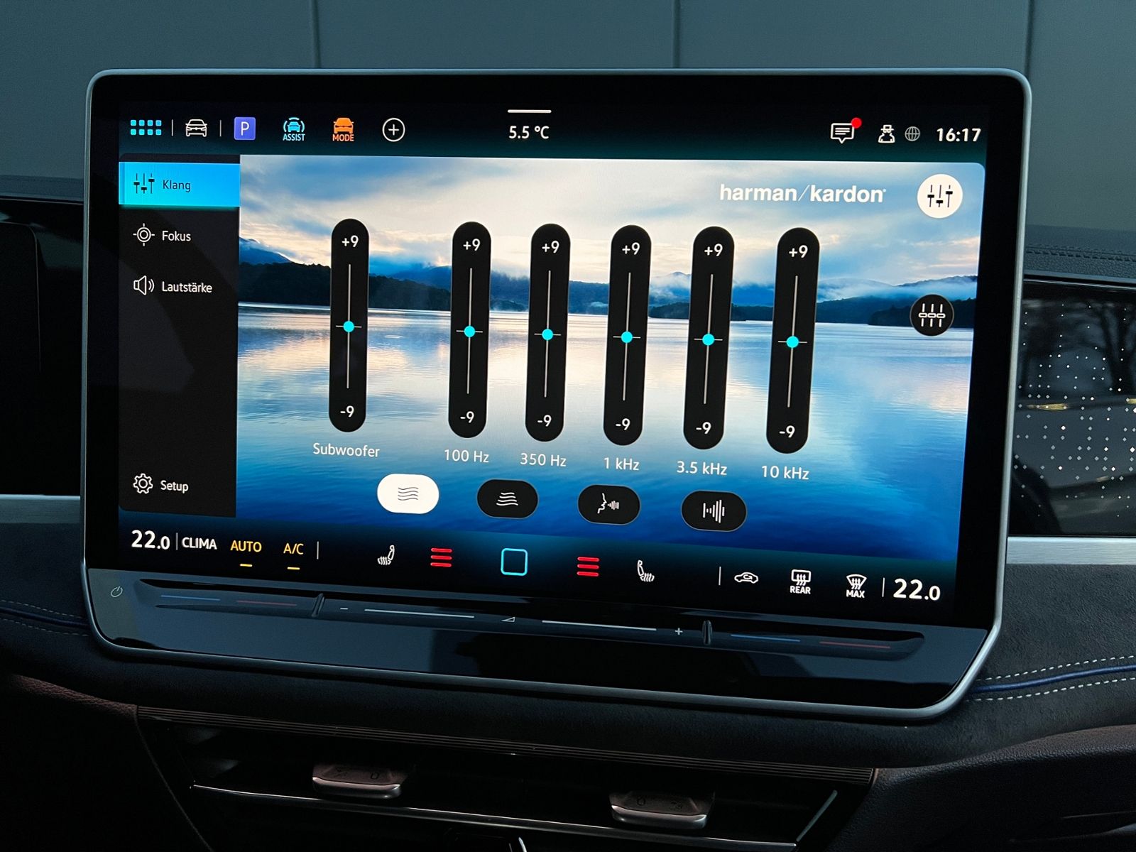 Fahrzeugabbildung Volkswagen Passat Variant R-Line 2.0 TDI DSG 4MOTION *AHK,