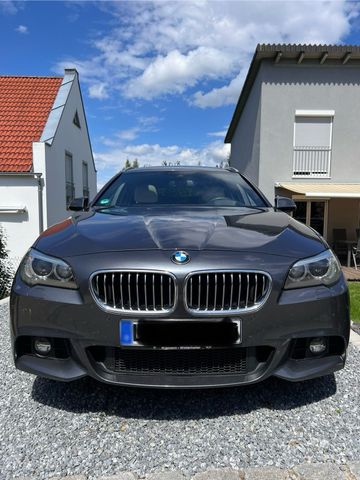 BMW BMW 530d x Drive Touring M Paket HUD Pano ...