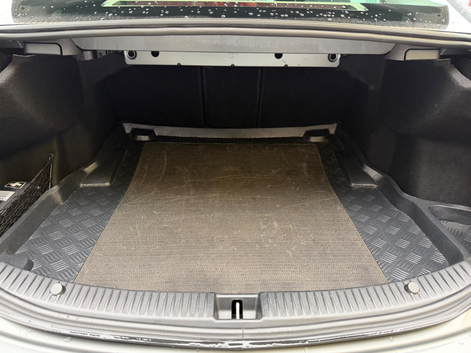 Mercedes-Benz C 180 CGI/LIMOUSINE/AHK/LEDER/SHZ/AUTOMATIK