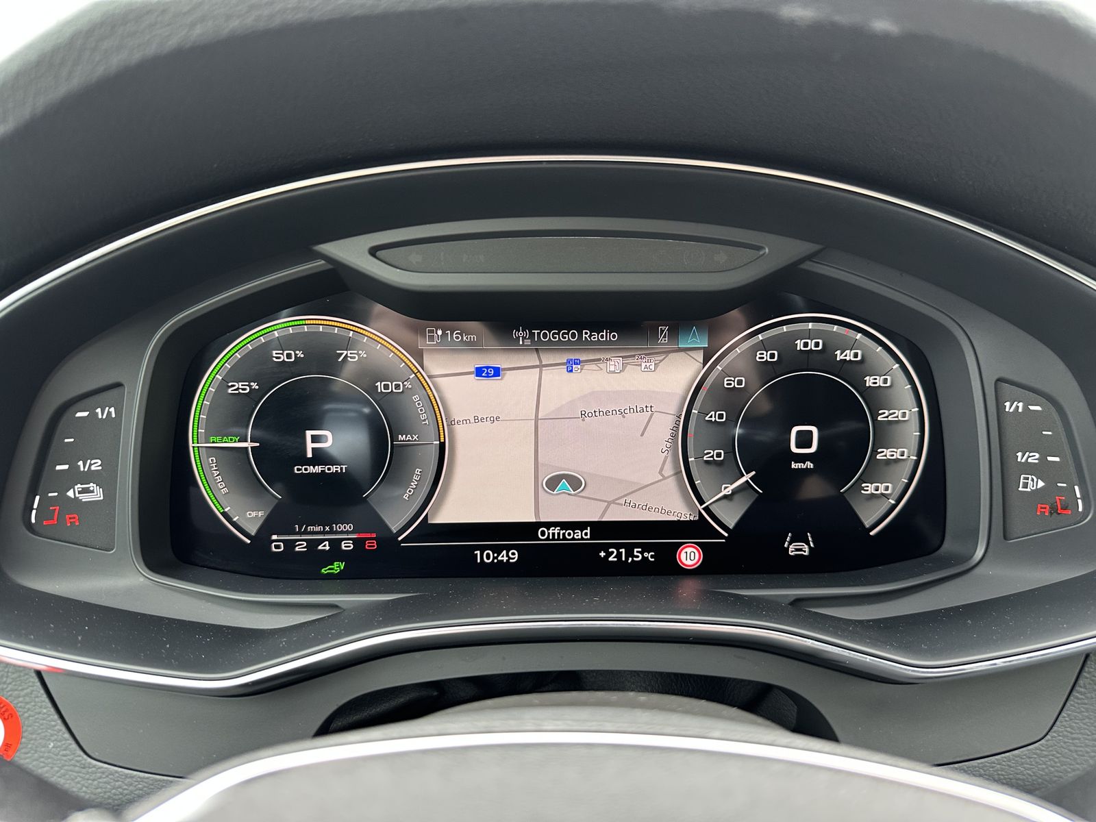 Fahrzeugabbildung Audi A6 Avant 55 TFSI e Qu S-Line NAV+MATRIX+AHK+20ZO