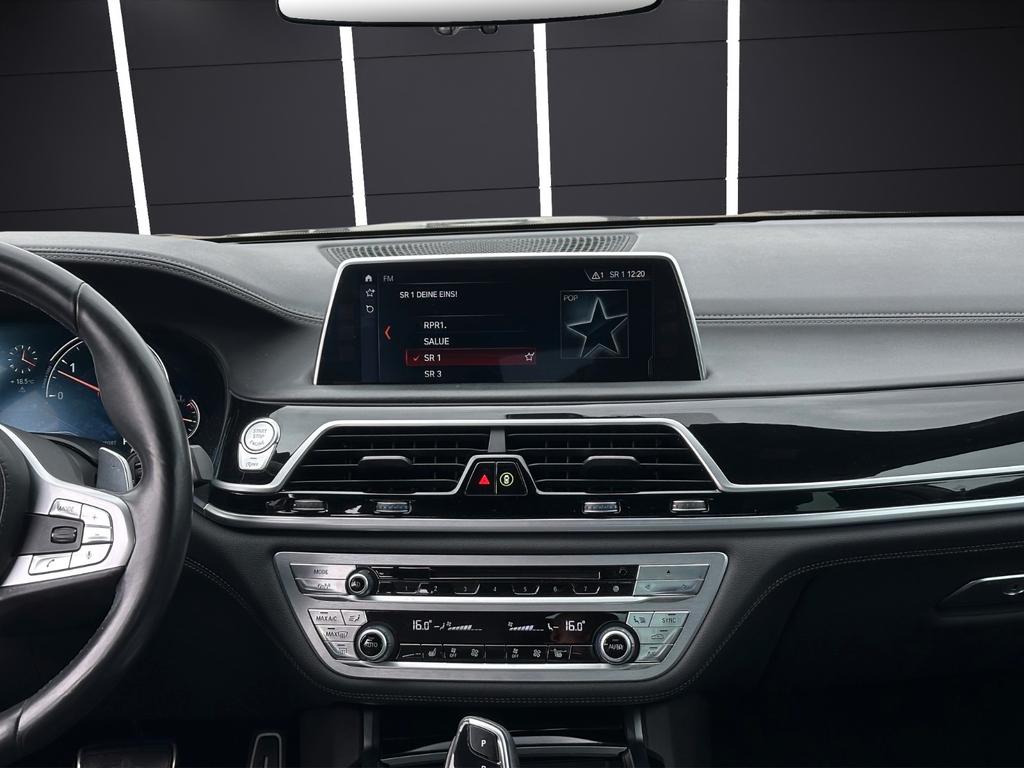 BMW 730