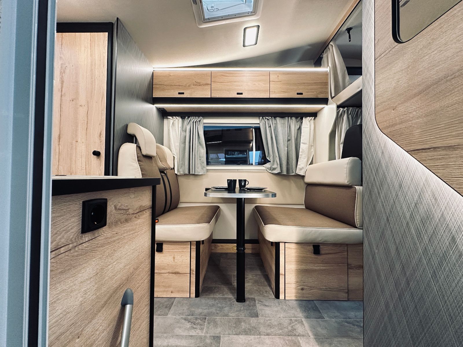 Fahrzeugabbildung XGO Dynamic 35 - Modell 2026