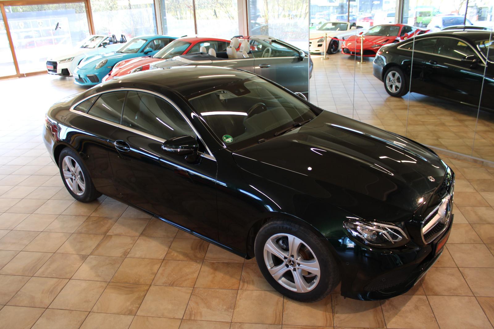 Mercedes-Benz E 200 Coupe *Sonderlack+2. Hand+Top*