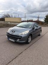 Peugeot 207 CC Platinum 120 Platinium - Peugeot 207 Platinium mit Benzin-Antrieb