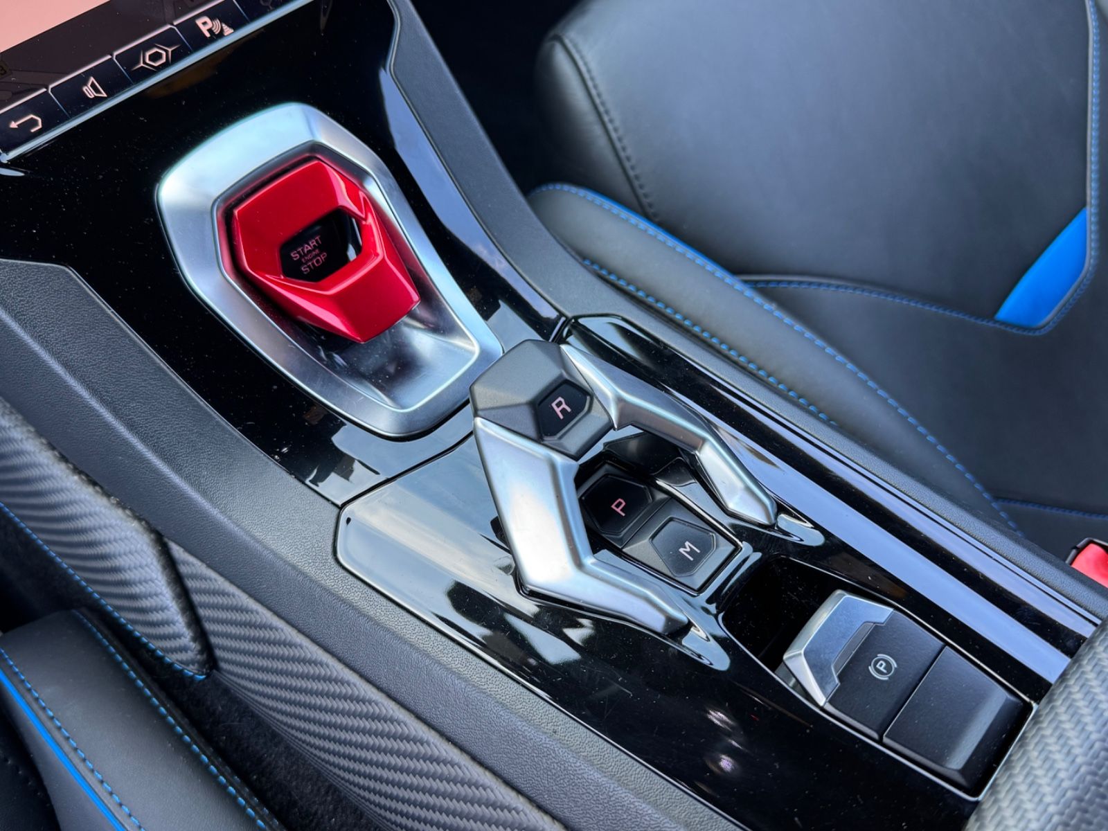 Fahrzeugabbildung Lamborghini Huracán EVO V10 /LIFT/SENSONUM/KAMERA/ACC