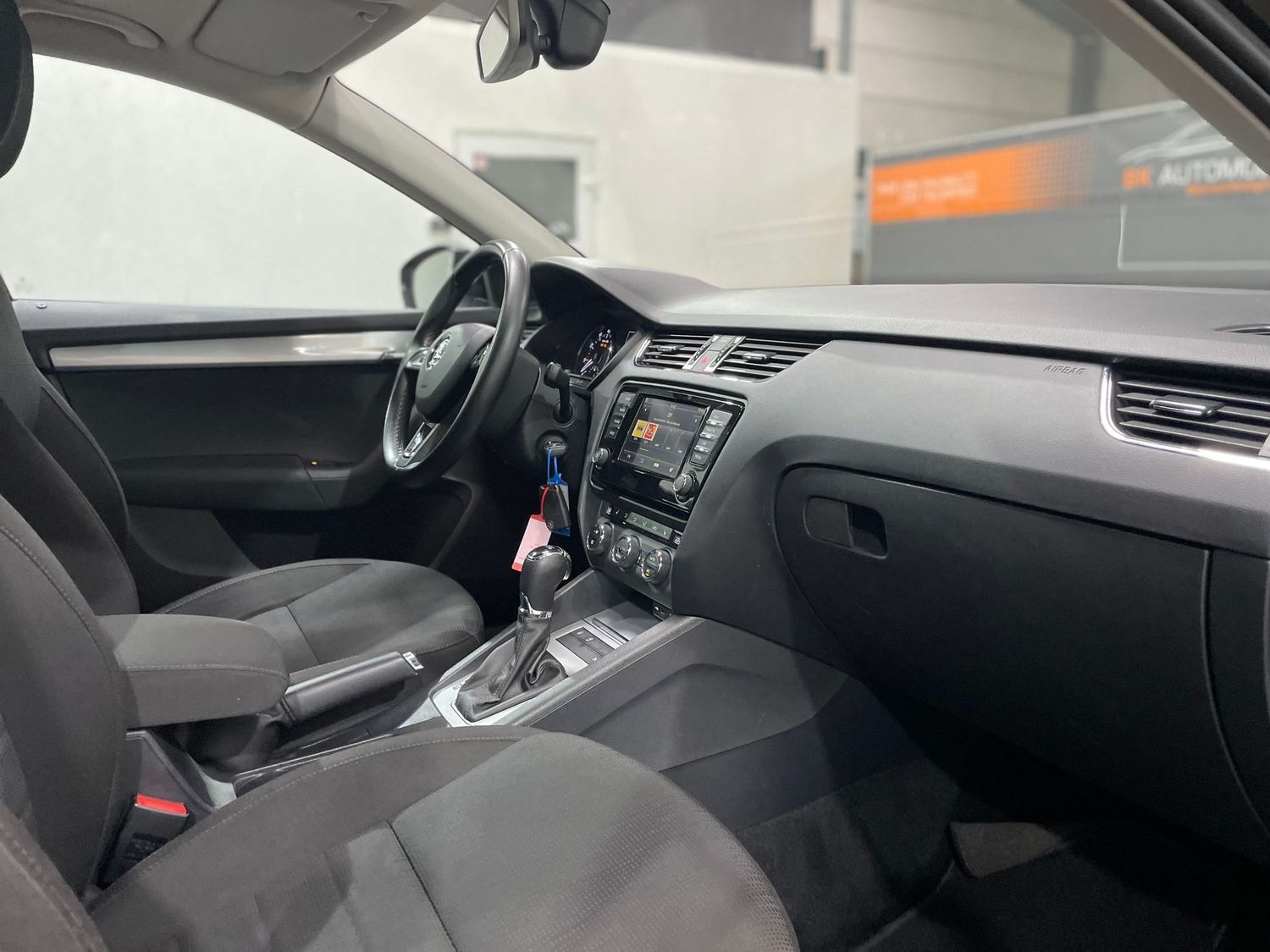 Fahrzeugabbildung SKODA Octavia Style#Bi-Xenon#Pano#Carplay#Tempo#PDC