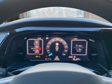 Volkswagen T7 Multivan 2.0TDI DSG Edition CarPlay RFK SHZ