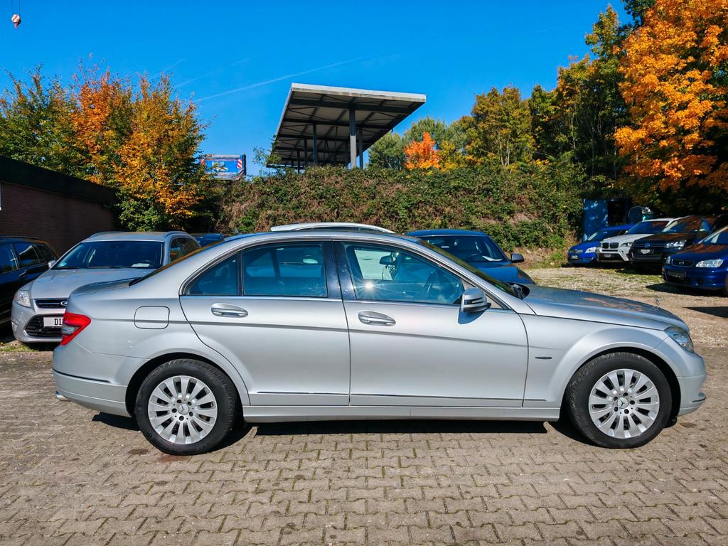 Mercedes-Benz C 230