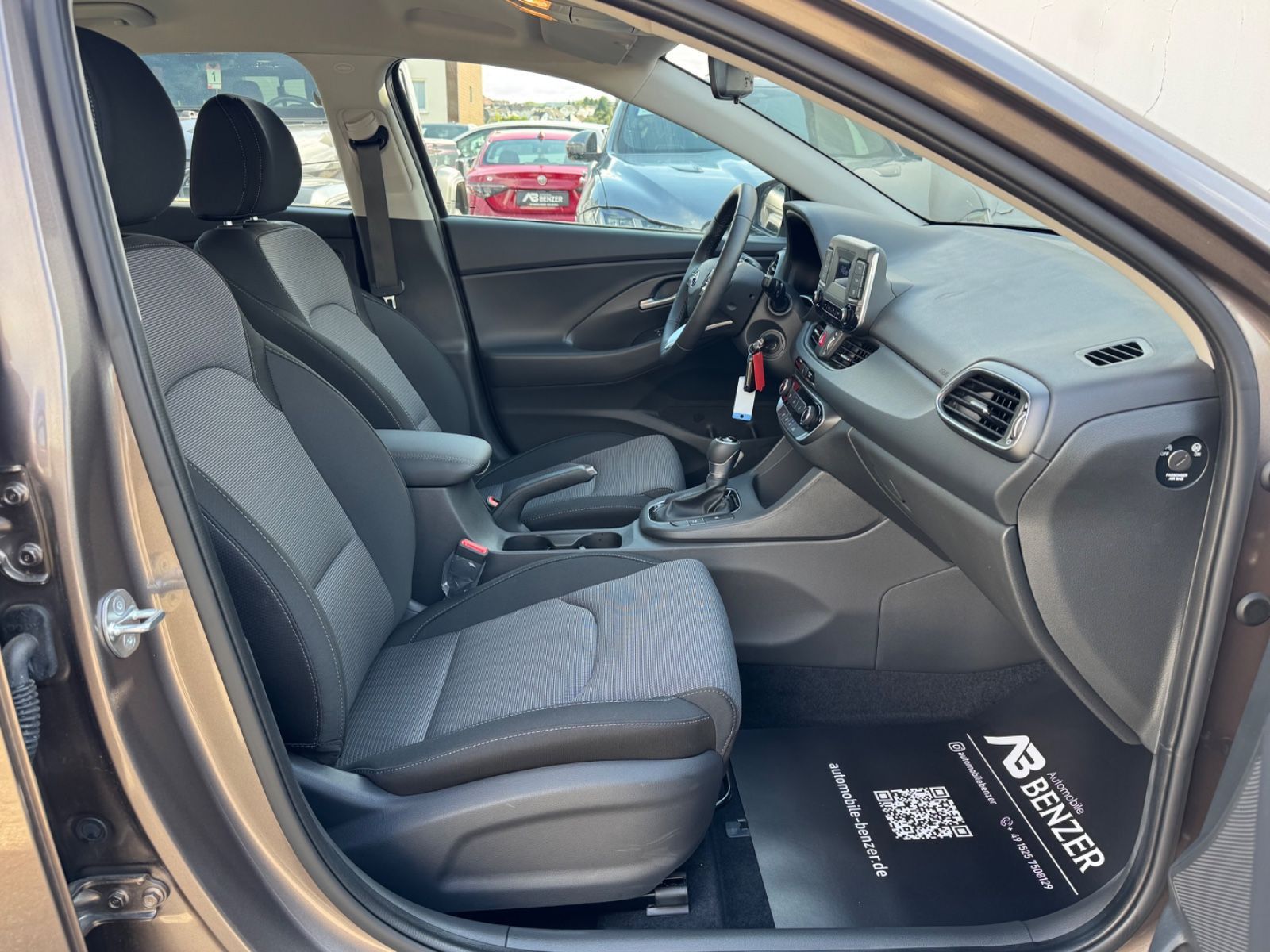 Fahrzeugabbildung Hyundai i30 Select Mild-Hybrid/PDC/DAB/SHZ/KLIMA/TEMPOMA