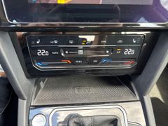 Fahrzeugabbildung Volkswagen Passat Variant 2.0 TDI DSG Business AHK ACC CAM