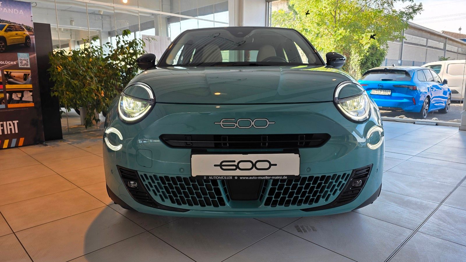 Fiat 600e "La Prima" - Navi, LED, RFK, 18" ALU u.v.m. imagem 2
