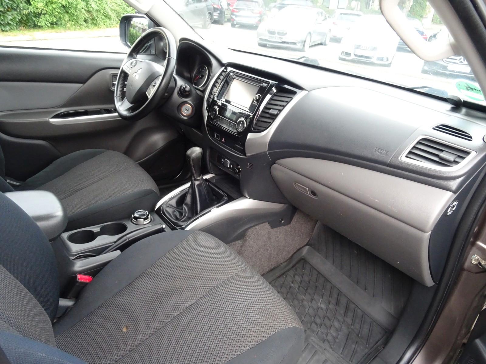 Mitsubishi L200 Plus Doppelkabine 4WD KLIMAUT. KAMERA AHK