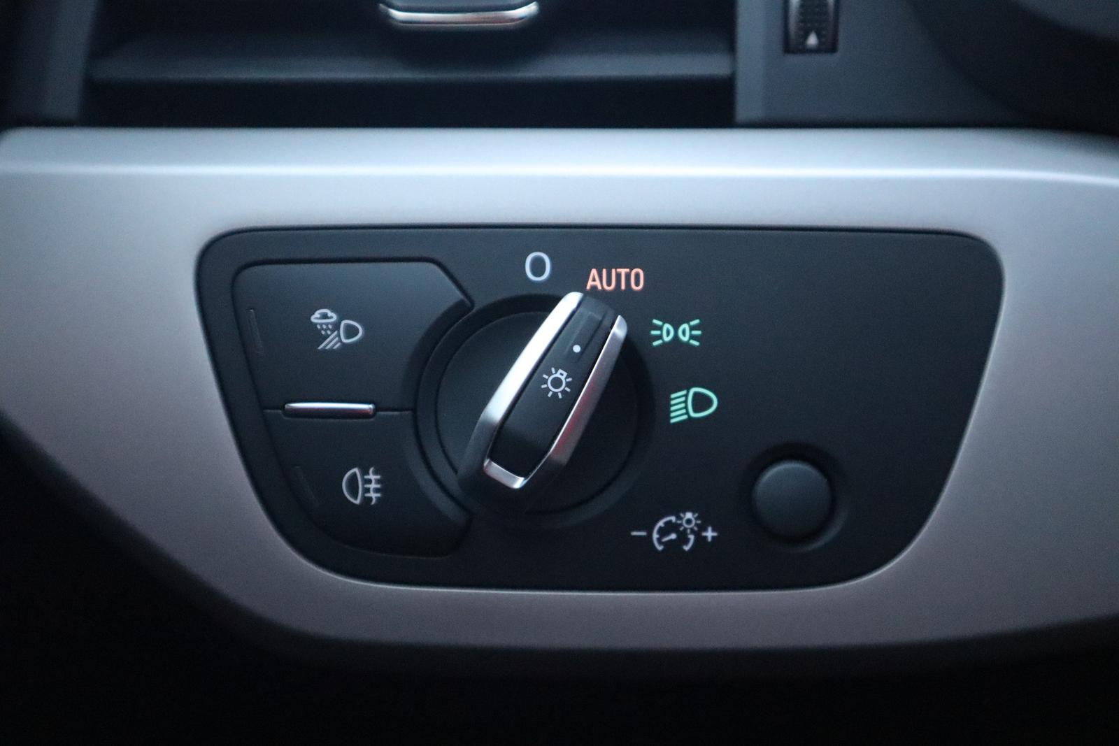 Audi A4 Avant 40 TDI Advanced S-Tronic LED Navi ACC