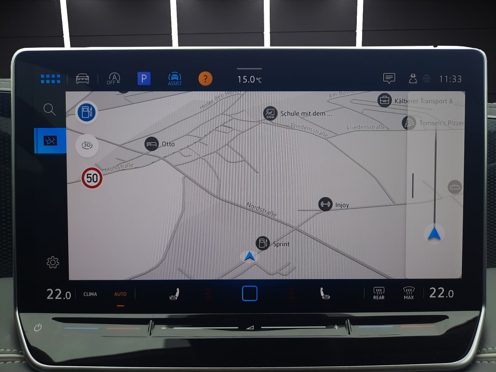 Fahrzeugabbildung Volkswagen Passat Variant eTSI Business DSG LED AHK Navi AI