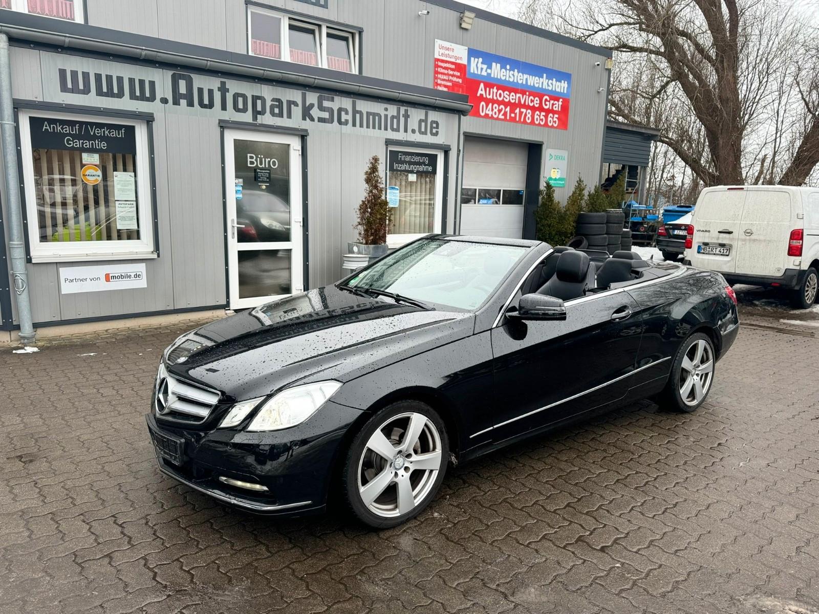 Mercedes-Benz E 220 CDI Cabrio AUTOM°SITZH°AIRSCARF°PDC°LEDER!