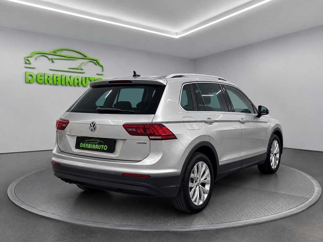Volkswagen Tiguan 2.0 TDI SCR 4MOTION Business B