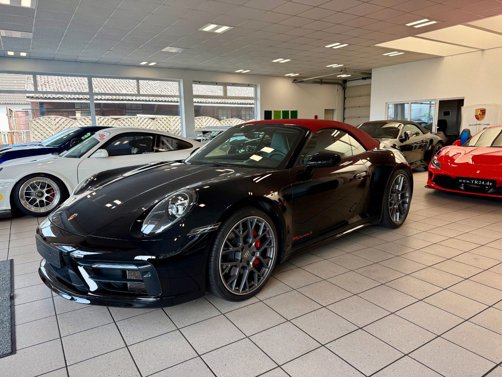 Fahrzeugabbildung Porsche 911 992 Carrera S Cabrio SportDesign/Sportabgas