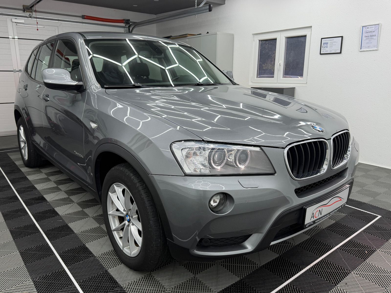 Fahrzeugabbildung BMW X3 20d xDrive Aut./NAVI/XENON/HEAD-UP/AHK