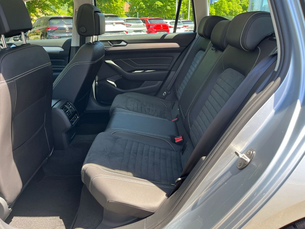 VW Passat Variant Elegance 190PS DSG #MATRIX #PANO VW Passat Variant Elegance 190PS DSG #MATRIX #PANO