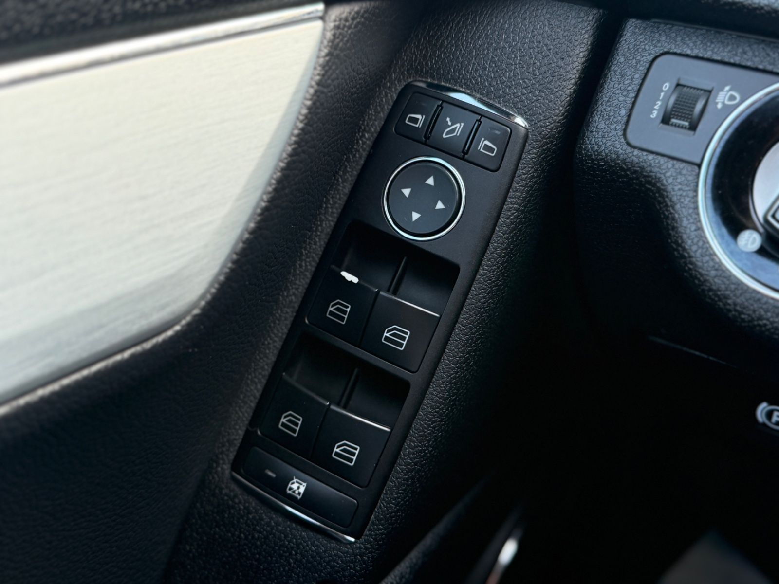 Fahrzeugabbildung Mercedes-Benz C 180 T BlueEfficiency/Klimaautom./PDC/